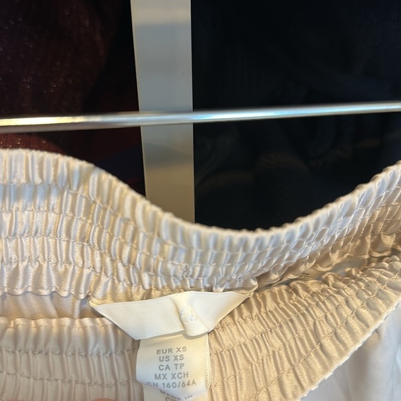 H&M ivory satiny elastic/cinch tie waist side slits maxi skirt size XS NWT - Picture 2 of 3